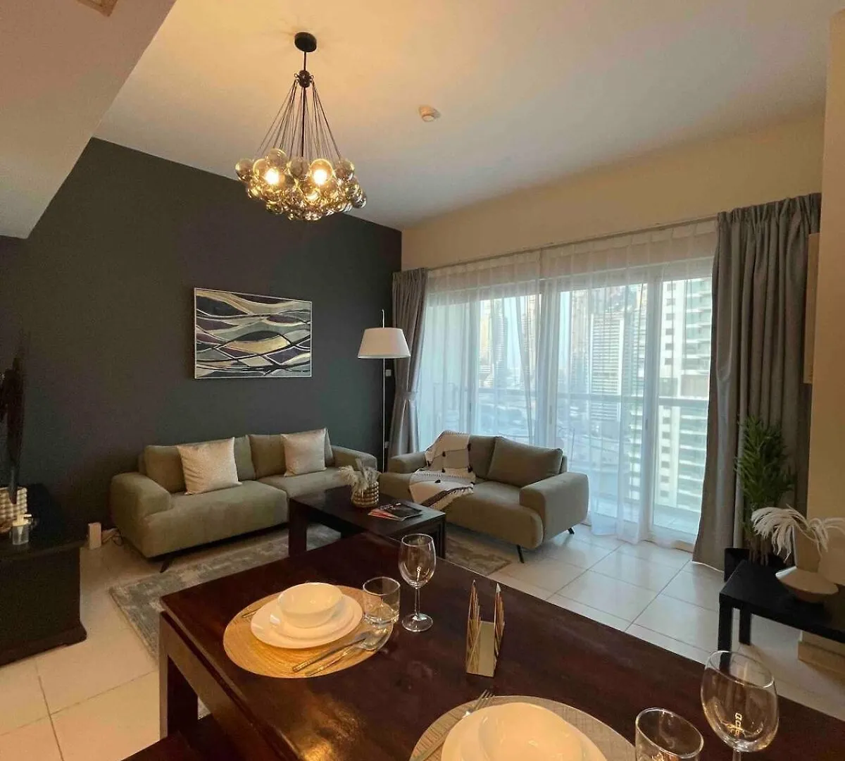 One Bedroom Apartment With Amazing Marina View Dubai