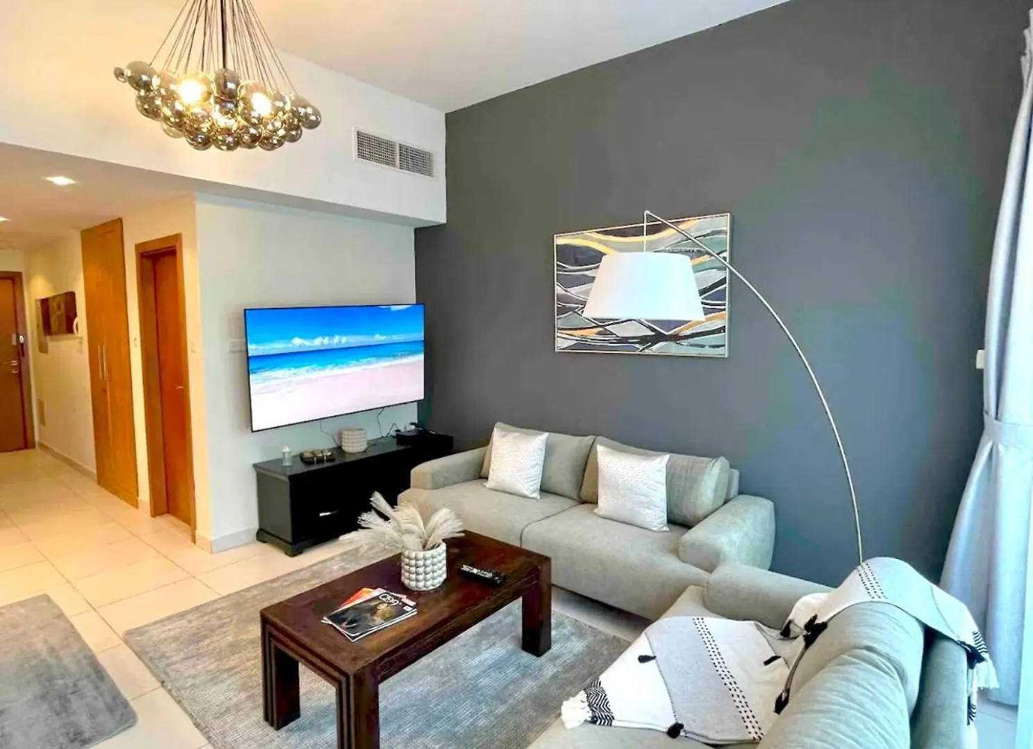 One Bedroom Apartment With Amazing Marina View Dubai United Arab Emirates