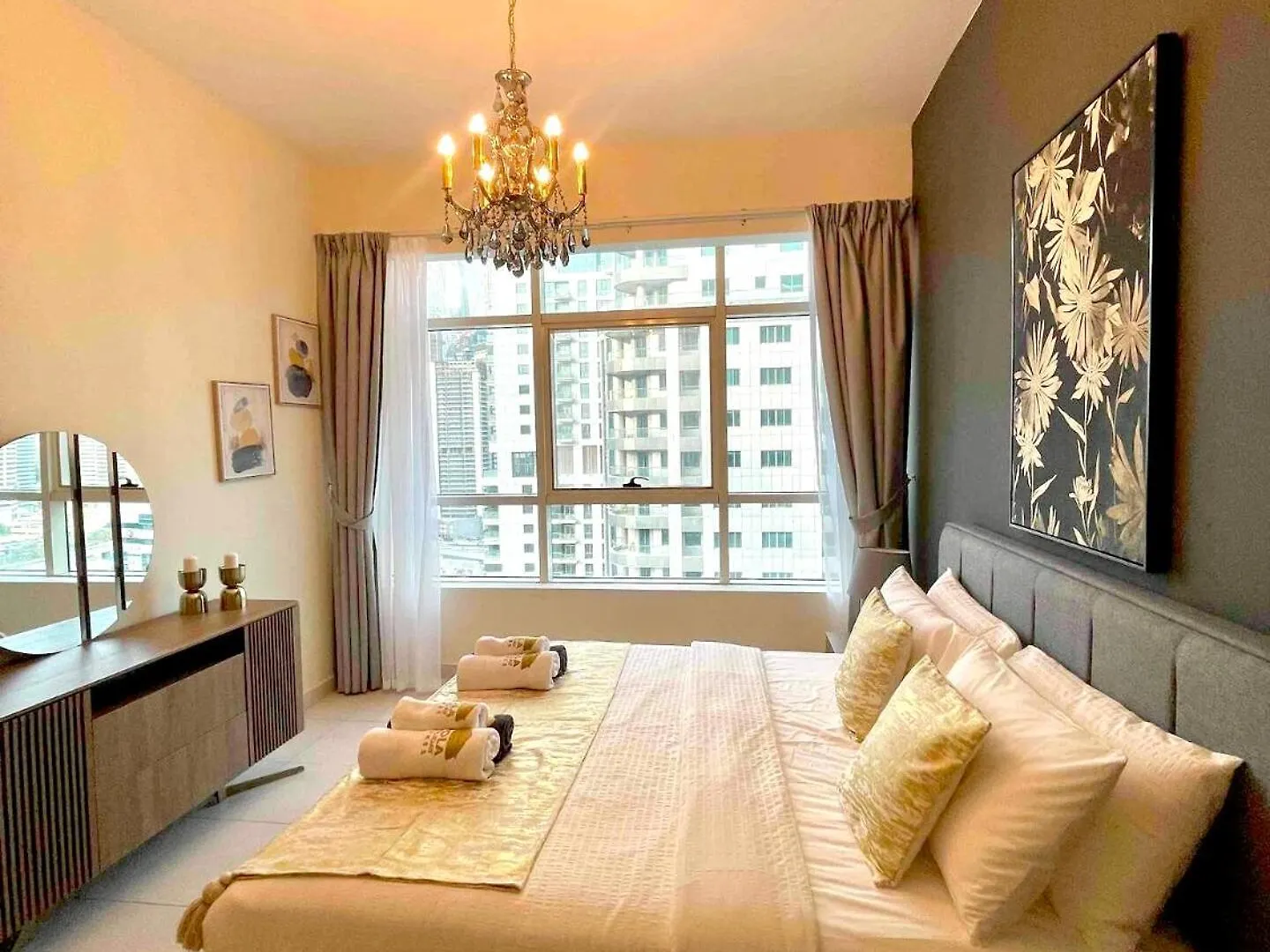 One Bedroom Apartment With Amazing Marina View Dubai