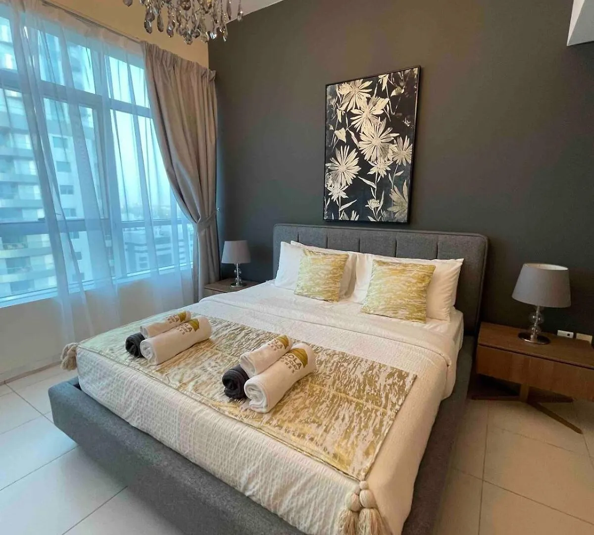 One Bedroom Apartment With Amazing Marina View Dubai United Arab Emirates